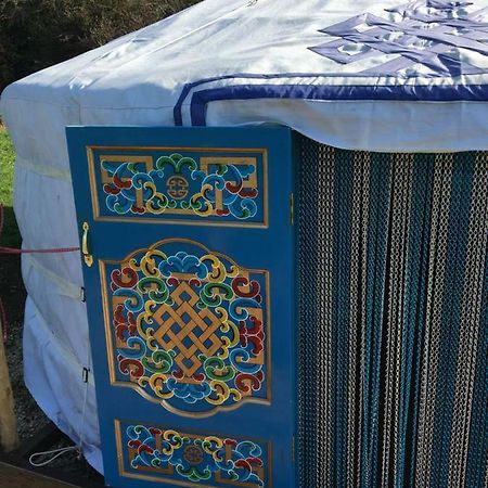 French Fields Luxury Glamping Original Mongolian Yurt Hotel Le Vieux-Cérier Kültér fotó