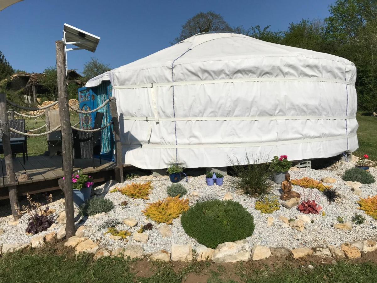 French Fields Luxury Glamping Original Mongolian Yurt Hotel Le Vieux-Cérier Kültér fotó