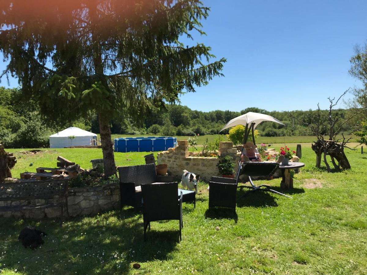 French Fields Luxury Glamping Original Mongolian Yurt Hotel Le Vieux-Cérier Kültér fotó